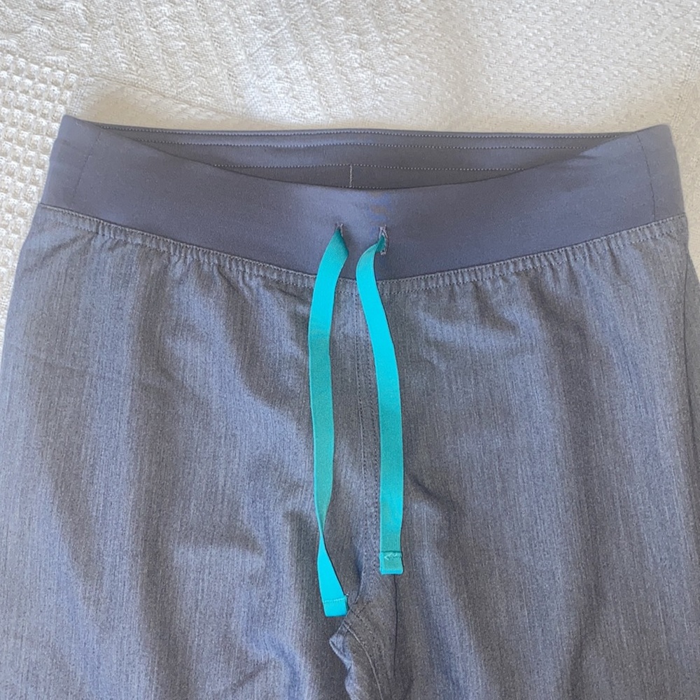 Figs Graphite Livingston Basic Scrub Pants XS - Picture 5 of 14